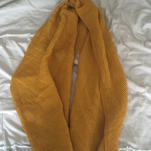 Large yellow scarf